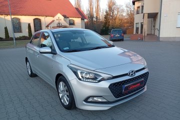 Kupiony w Polsce - benzyna - 1,2 - 84 KM - przebieg - 114.000 km