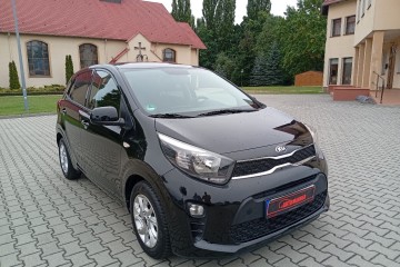 Zarejestrowany - benzyna - klimatyzacja - przebieg 8.900 km