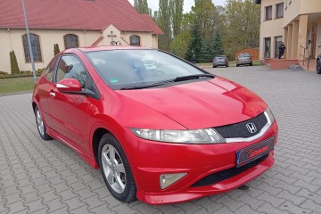 Zarejestrowany - ubezpieczony - benzyna - klimatyzacja